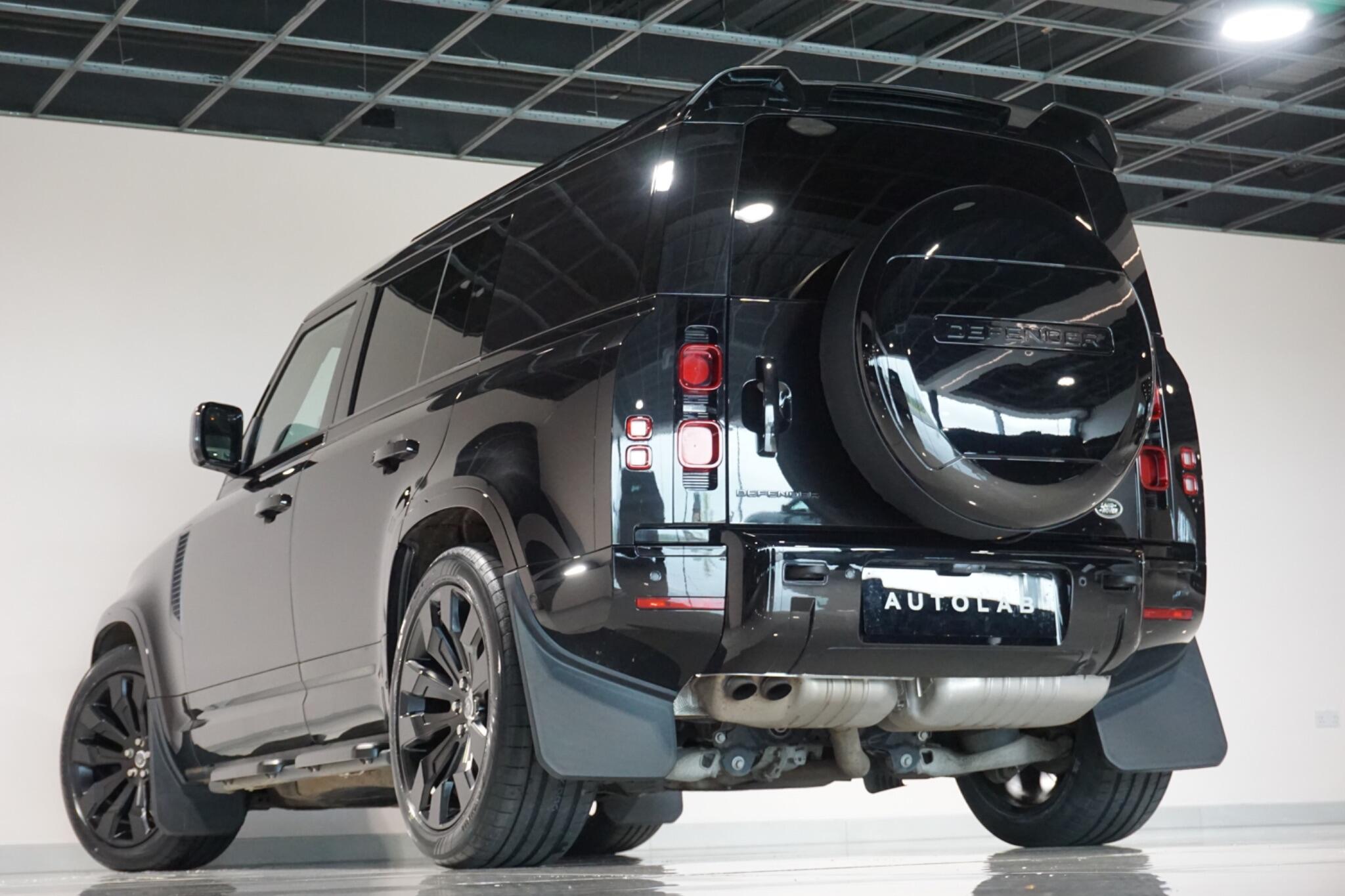 Land Rover Defender 110 3.0 D300 MHEV X-Dynamic HSE Hard Top SUV 5dr Diesel Auto 4WD MWB Euro 6 (s/s) (300 ps)